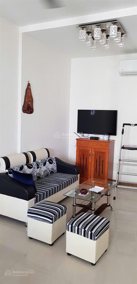 Bán cc 1pn, 1wc, 48m2, 2,3 tỷ tại the era town, sổ hồng cầm tay.  0939 672 ***