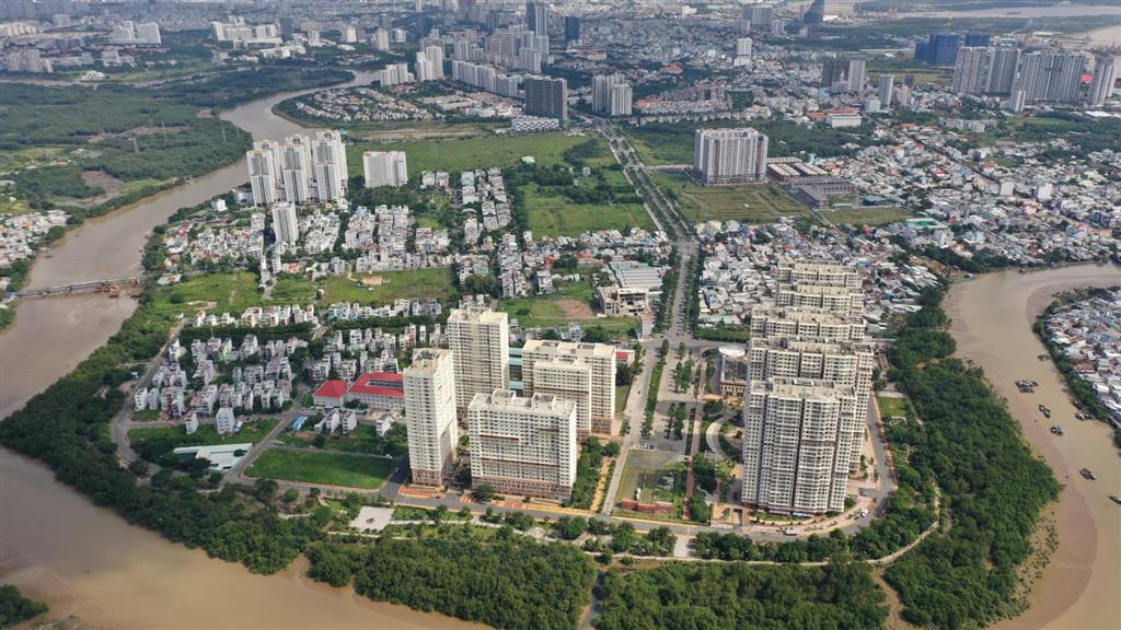 Bán gấp 75m2, 2pn, 2wc ban công rộng, tại the era town, giá 3,250 tỷ.  0902 952 ***