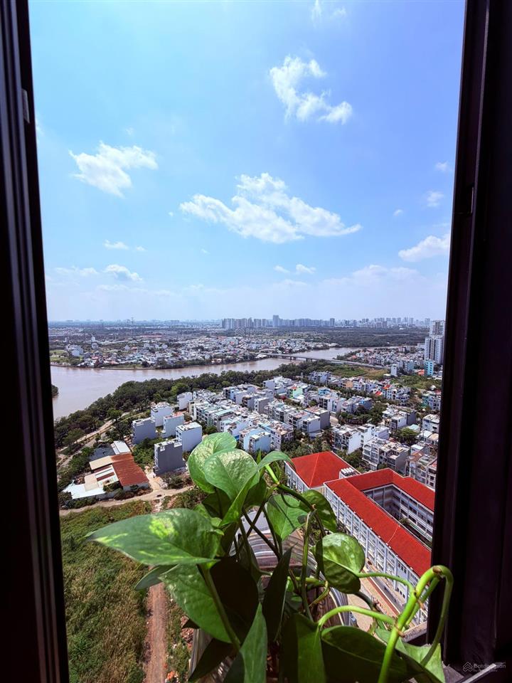 Bán gấp căn hộ tại the era town, 77m2, 2pn, 2wc, nội thất đẹp. giá 2.7 tỷ.  0902 952 ***