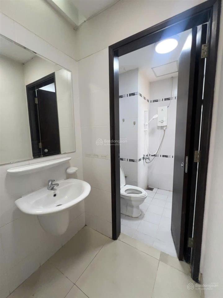 Cho thuê cc phú mỹ, 13 triệu, 97m2, 2pn, 2wc, nội thất.  0939 672 ***