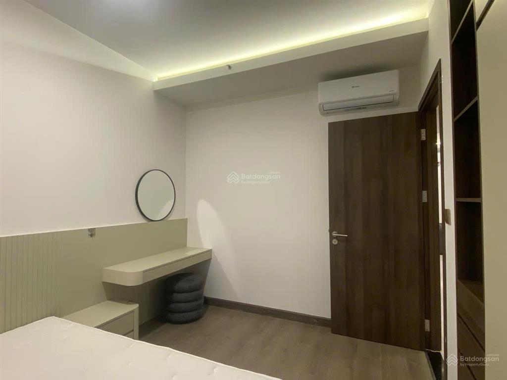 Cho thuê cc 69m2 tại q7 boulevard, 12 triệu vnd, hàng hot