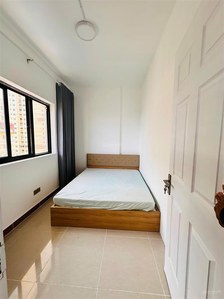 Bán gấp căn hộ 2pn, 2wc tại the era town, 3 tỷ, 59m2, sổ hồng.  0902 952 *** huệ