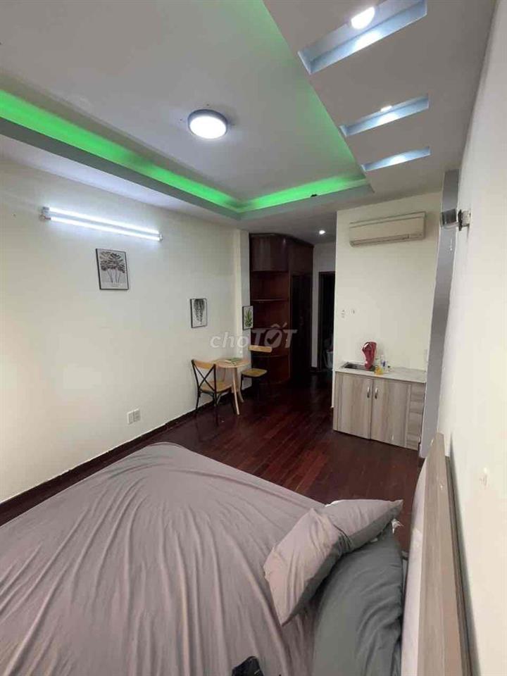 phòng dv full nội thất khu Bắc Hải gần công viên lê thị riêng