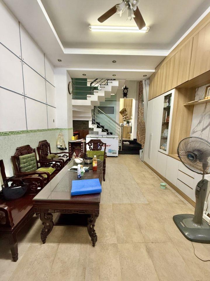 Mặt Tiền P.4 Tân Bình, Gần BV Thống Nhất Bảy Hiền, Giáp Quận 10 3. 76m2, 5Tầng chỉ 13.5 tỷ