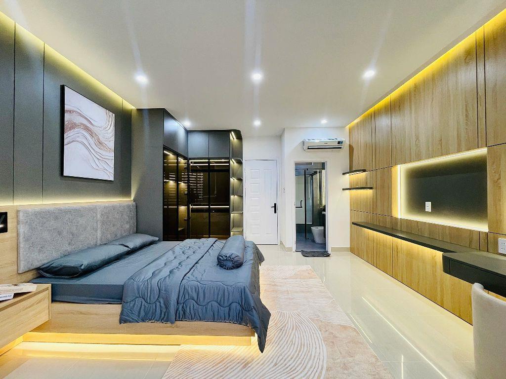 Nhà Mới 5 Tầng Full NT Xịn, HXH Thông Khu VIP Đoàn Thị Điểm DTSD 200m2 Sàn. Chỉ 13.6 tỷ TL  