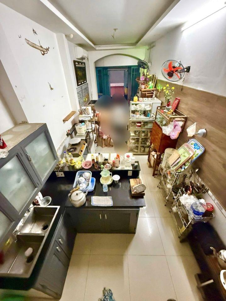 Mặt Tiền Khu VIP K300, ngay Chợ Hoàng Hoa Thám, Tân Bình, 30m2, 3 Tầng. Chỉ 6.3 tỷ Còn TL 