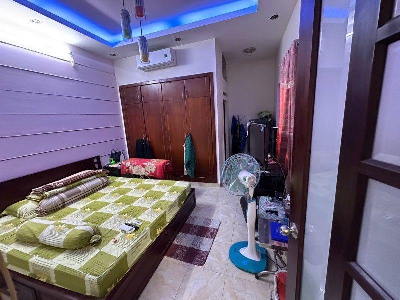 Nhà Đẹp 5 tầng Căn góc kg LG, Hẻm 6m Khu Bàu Cát, 54m2, 5PN, P.11 Tân Bình. Chỉ 10.5 tỷ TL