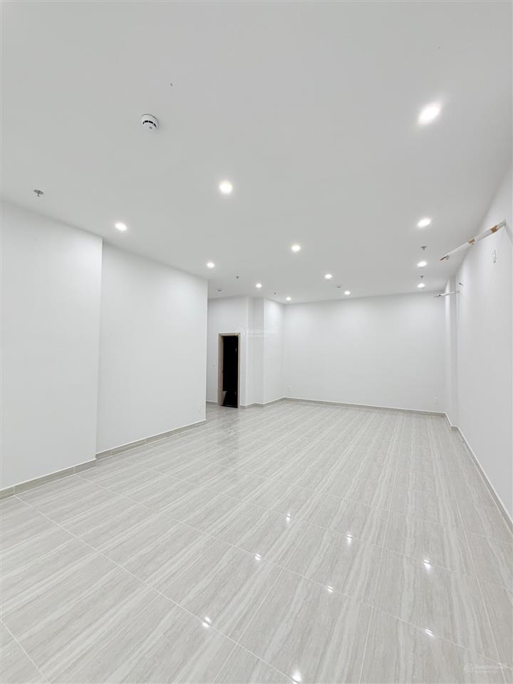 Cho thuê ngay căn shop giá tốt  em ngay 0943 739 ***