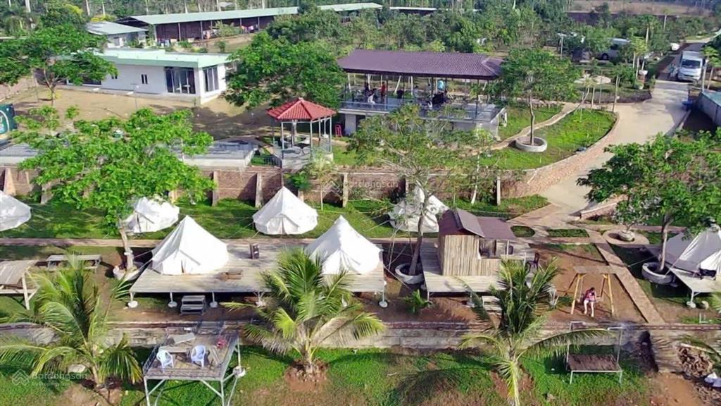 Chính chủ cần bán resort mini giáp hồ sông ray