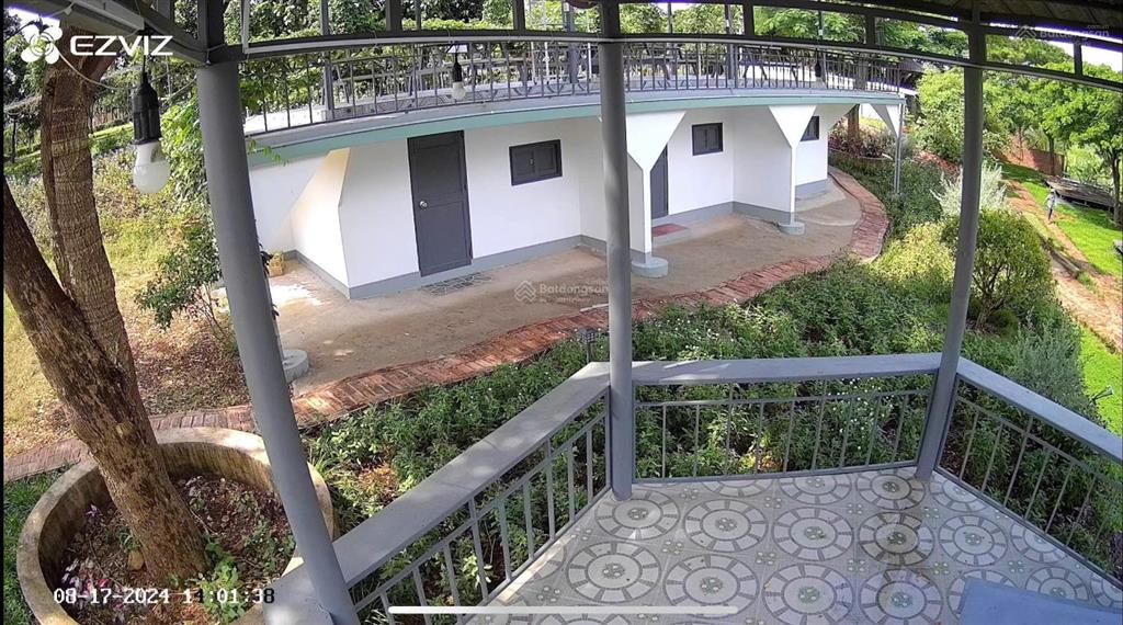 Chính chủ cần bán resort mini giáp hồ sông ray