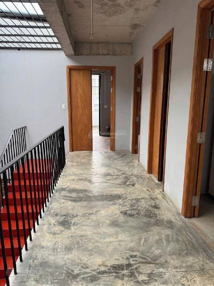 Khu biệt thự phân lô ven sông, 8x18 4 tầng. hẻm xe tải. rất đẳng cấp, trong lành