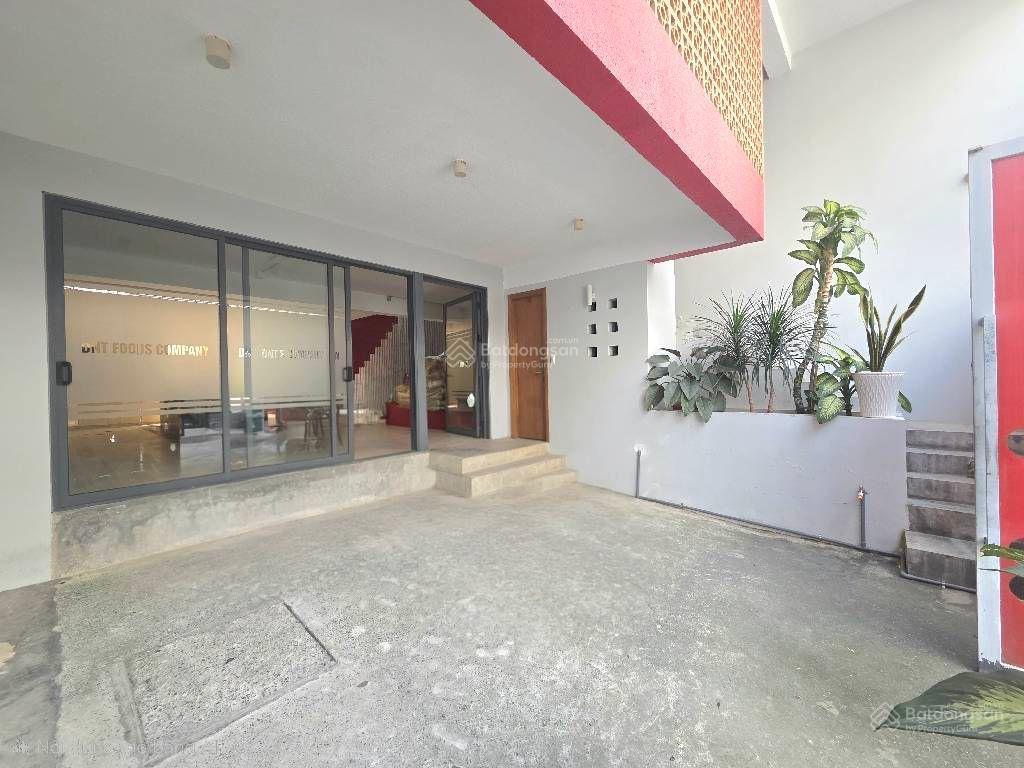 Khu biệt thự phân lô ven sông, 8x18 4 tầng. hẻm xe tải. rất đẳng cấp, trong lành