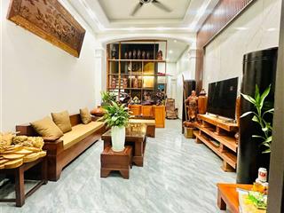 Bán gấp nhà nguyễn văn huyên  60m lô góc 3 thoáng  phân lô ô tô đỗ cửa ngày đêm  17.9 tỷ