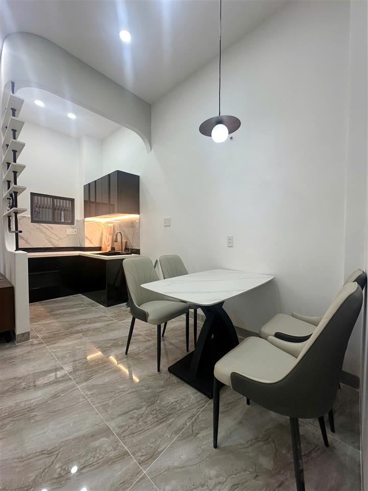 Nhà 4 tầng hẻm 154 Âu Dương Lân cách hẻm xe hơi 1 căn nhà P.Chánh Hưng. Giá 5,35 tỷ TL