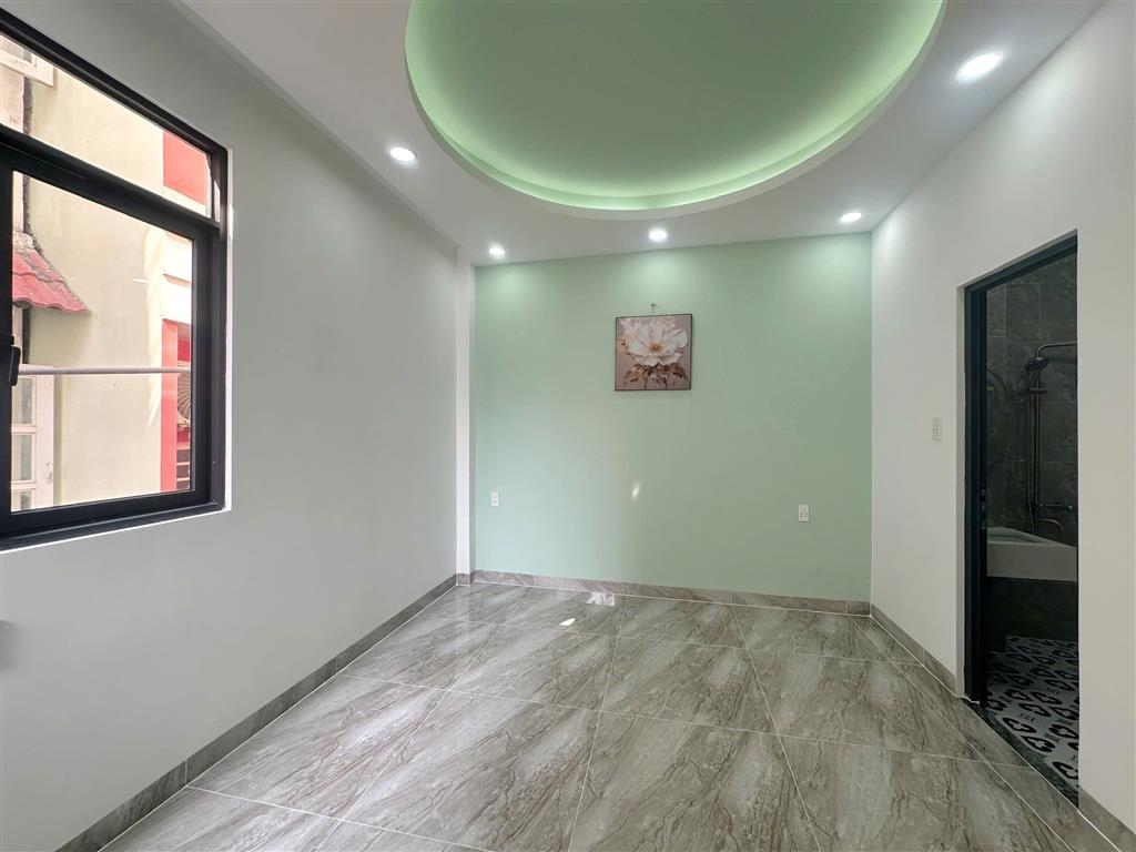 Nhà 4 tầng hẻm 154 Âu Dương Lân cách hẻm xe hơi 1 căn nhà P.Chánh Hưng. Giá 5,35 tỷ TL