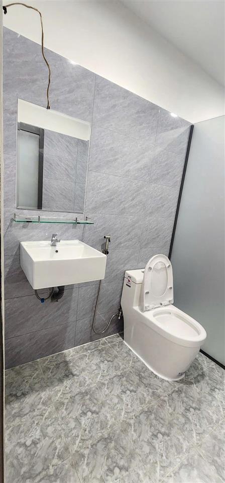 Nhà 2 tầng nở hậu hẻm 4m Âu Dương Lân P.Chánh Hưng (P3Q8 cũ). Giá 7,5 tỷ TL