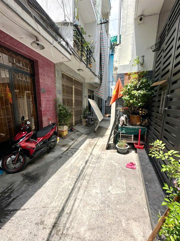 Nhà Trệt, hẻm thông Dương Bá Trạc P1Q8 cũ (P. Chánh Hưng). Giá 4,29 tỷ TL