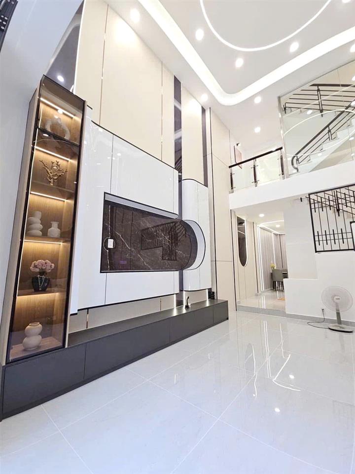Nhà 5 tầng xây mới từ móng Âu Dương Lân P2Q8 cũ (P. Chánh Hưng). Giá 8,3 tỷ TL