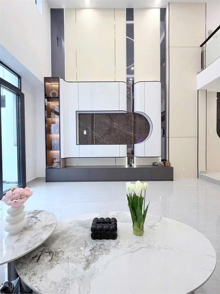 Nhà 5 tầng xây mới từ móng Âu Dương Lân P2Q8 cũ (P. Chánh Hưng). Giá 8,3 tỷ TL