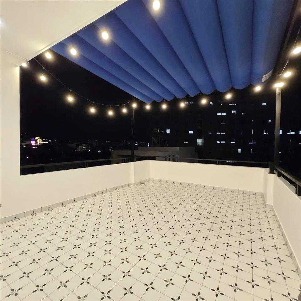 Nhà 5 tầng xây mới từ móng Âu Dương Lân P2Q8 cũ (P. Chánh Hưng). Giá 8,3 tỷ TL