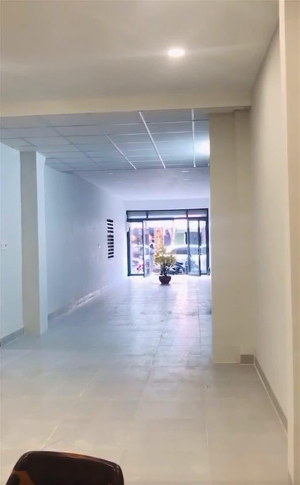 Bán chung cư tầng Trệt 88,7m2 MT đường Cao Bá Nhạ P. Nguyễn Cư Trinh Q1. Giá 8,5 tỷ (Bớt