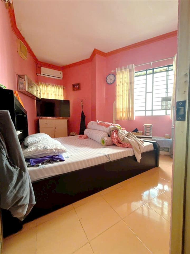 Nhà 2 tầng nở hậu hẻm thông Phạm Thế Hiển P4Q8 cũ (P.Chánh Hưng). Giá 3,68 tỷ TL
