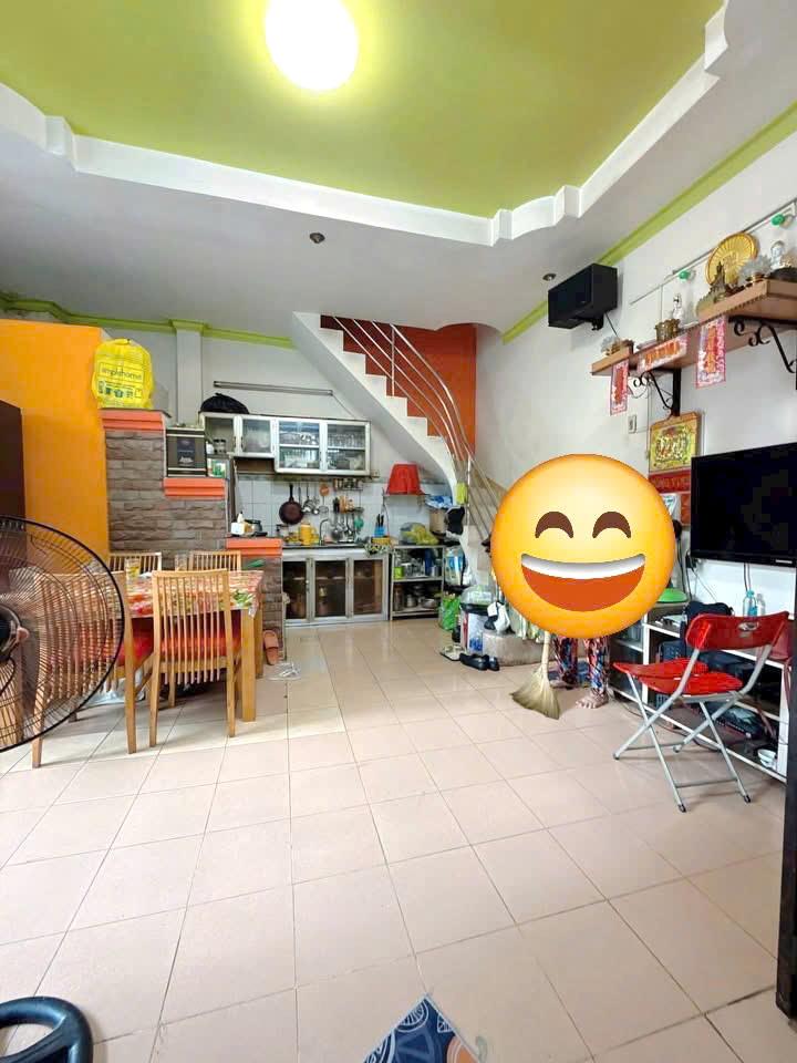 Nhà 2 tầng nở hậu hẻm thông Phạm Thế Hiển P4Q8 cũ (P.Chánh Hưng). Giá 3,68 tỷ TL