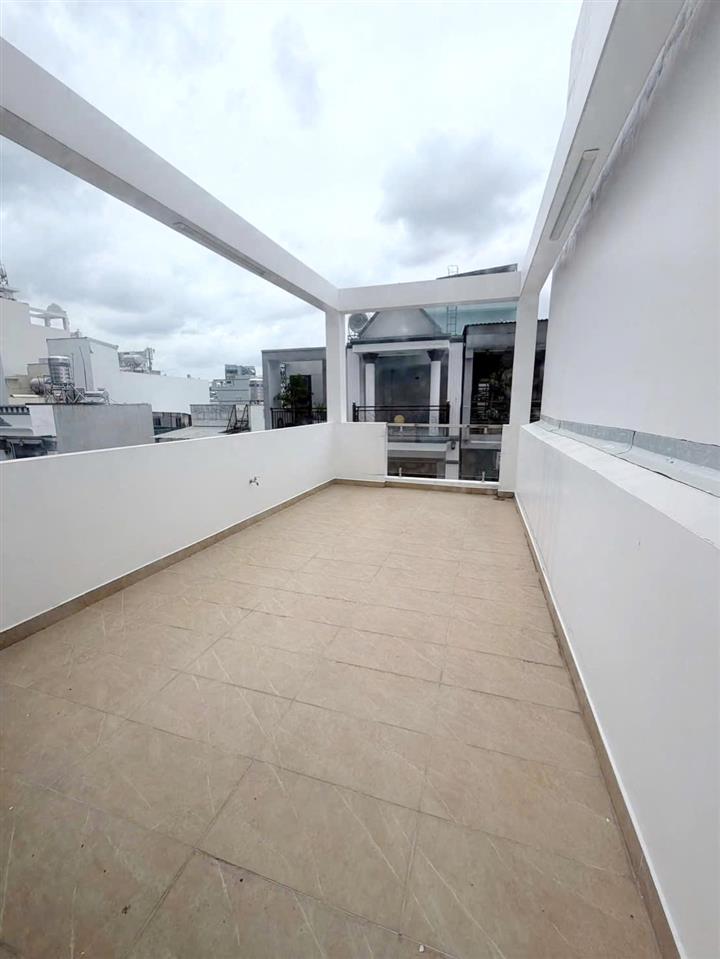 Nhà mới 4 tầng nở hậu cách mặt tiền 20m Dương Bá Trạc Phường Chánh Hưng (P1Q8 cũ). Giá