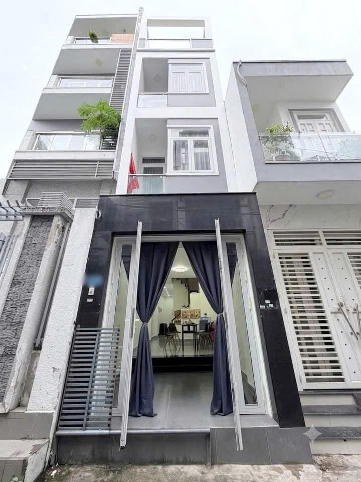 Nhà mới 4 tầng nở hậu cách mặt tiền 20m Dương Bá Trạc Phường Chánh Hưng (P1Q8 cũ). Giá