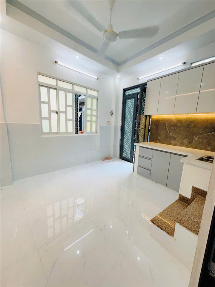 Nhà 3 tầng hẻm thông đường Ba Đình P8Q8 cũ (P. Chánh Hưng). Giá 2,58 tỷ TL