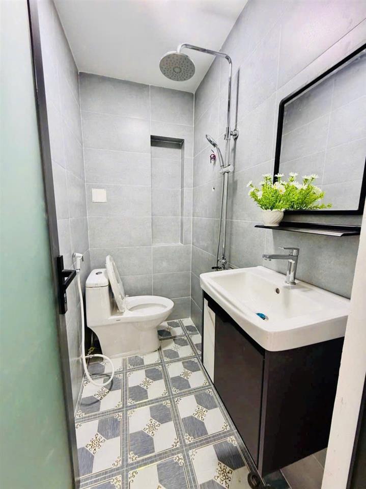 Nhà mới hoàn thiện hẻm 184 Âu Dương Lân (P3Q8 cũ) P. Chánh Hưng. Giá 4,78 tỷ TL