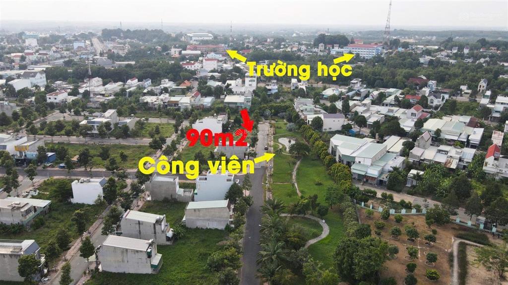 Kẹt tiền bán lô đất golden center chỉ 1,4 tỷ sổ sẵn công chứng ngay, trung tâm hành chính bến cát