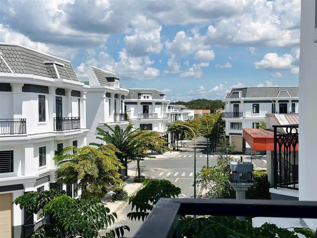 Kẹt tiền bán lại lô richland hòa lợi chỉ 1 tỷ 250, sổ sẵn công chứng ngay