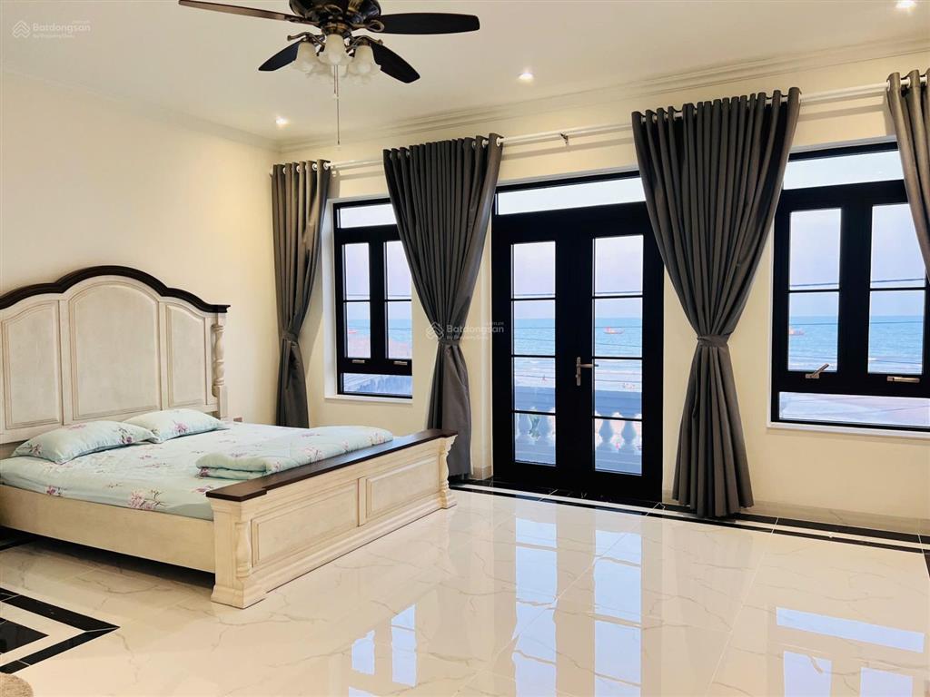 Bán nhà mặt tiền đường ven biển căn nhà phố góc 3 mặt tiền  đường trần hưng đạo  xã phước hải