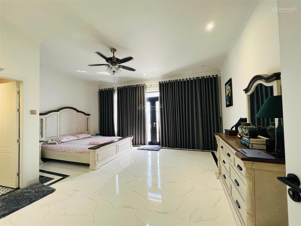Bán nhà mặt tiền đường ven biển căn nhà phố góc 3 mặt tiền  đường trần hưng đạo  xã phước hải