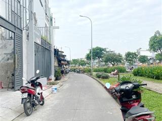 Nhà góc cấp 4 mặt tiền Ụ Cây P10 Q8, Giá 5 tỷ