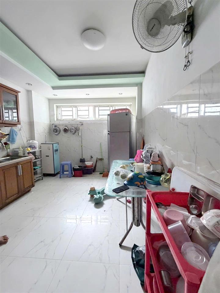 Bán nhà hẻm gần chợ Phạm Thế Hiển P4Q8 P.Chánh Hưng