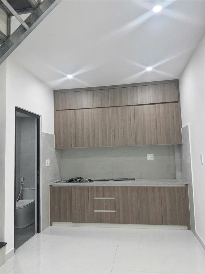 Nhà mới 2 tầng (4x10m) đường số 1 KDC Bình Hưng giáp Q8. Giá: 2.5 tỷ