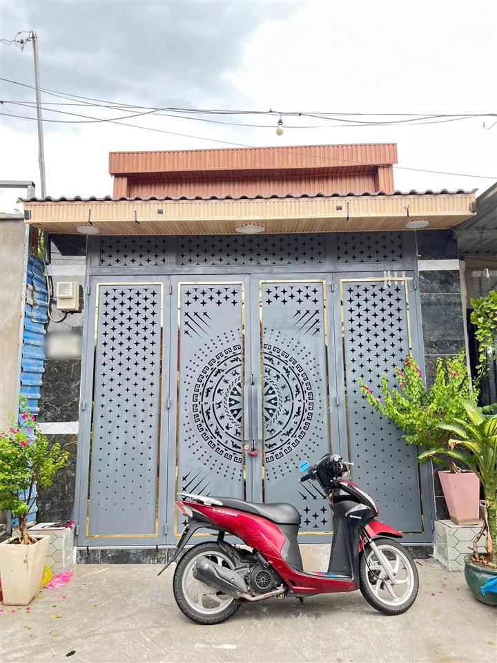Nhà mới 2 tầng (4x17) mặt tiền đường C4 Phạm Hùng,Bình Hưng. Giá: 4.59 tỷ