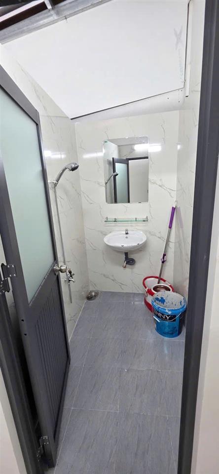 Nhà 2 tầng hẻm thông 1414 Phạm Thế Hiển P5Q8 . Giá: 2.4 tỷ