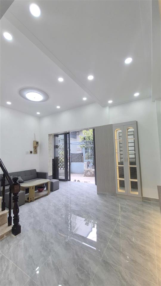 Nhà mới 3 tầng nở hậu 6m cách mặt tiền Nguyễn Duy 30m P10Q8. Giá 5.48 tỷ
