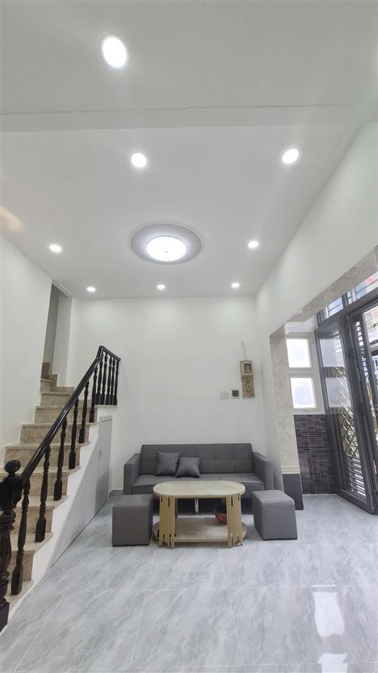 Nhà mới 3 tầng nở hậu 6m cách mặt tiền Nguyễn Duy 30m P10Q8. Giá 5.48 tỷ