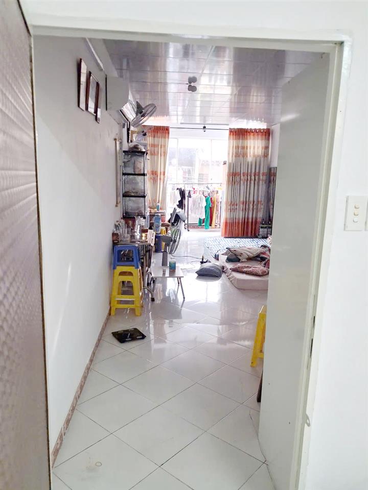 Nhà 2 tầng nở hậu hẻm xe tải đường Âu Dương Lân P3Q8. Giá: 6.9 tỷ