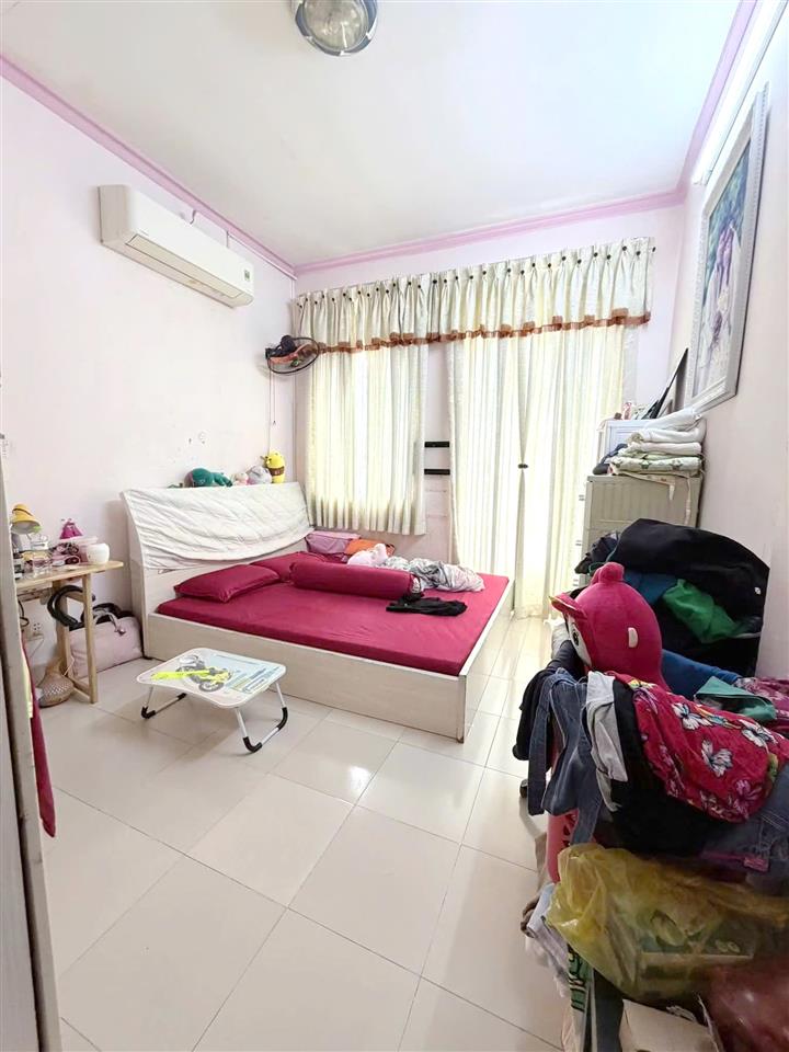 Nhà 4 tầng hẻm thông sát bờ kè hẻm thông Ba Đình P10Q8. 5.28 tỷ