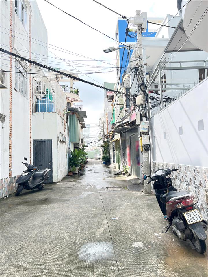 Nhà 4 tầng nở hậu 4.7m HXH vị trí đẹp bờ kè Nguyễn Duy P8Q8 (P.Chánh Hưng). Giá: 7.45 tỷ
