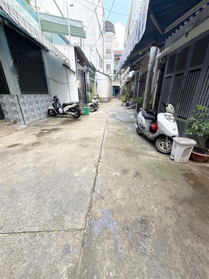 Nhà 4 tầng HXH 6m thông Tạ Quang Bửu - Âu Dương Lân P3Q8. Giá 7.4 tỷ