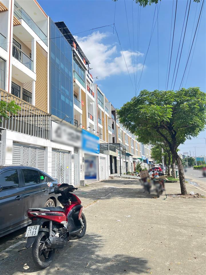 Đất (5x22m) mặt tiền Phạm Hùng, Bình Hưng, Bình Chánh. Giá: 13 tỷ