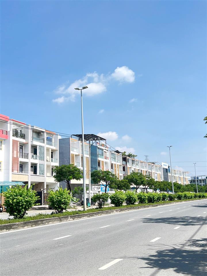 Đất (5x22m) mặt tiền Phạm Hùng, Bình Hưng, Bình Chánh. Giá: 13 tỷ
