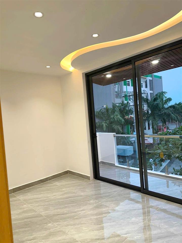 Nhà mới 3 tầng MT đường số sát đường Phạm Hùng phường Chánh Hưng (P4Q8 cũ). Giá 6.28 tỷ