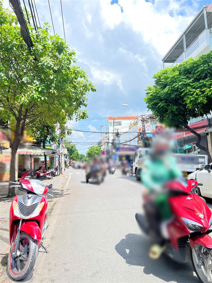 Nhà mới 4 tầng mặt tiền Âu Dương Lân P. Chánh Hưng. Giá 22 tỷ